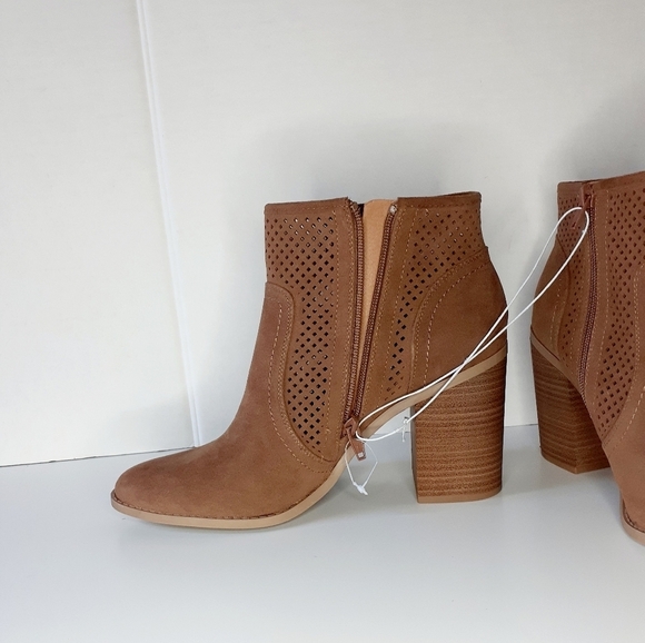 🍂 Universal Thread Crissy Laser Cut Ankle Boots Size 10 - Picture 4 of 12